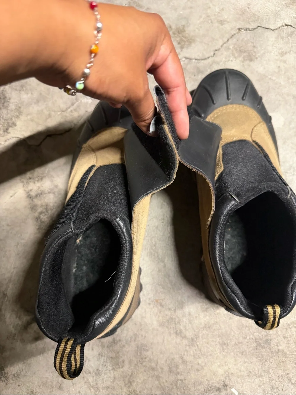 boston accent outlook velcro boots